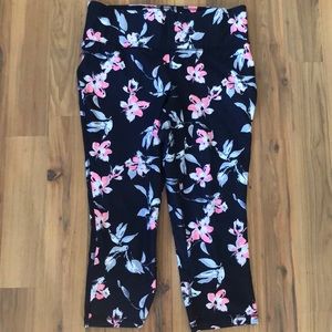 Livi Capri leggings